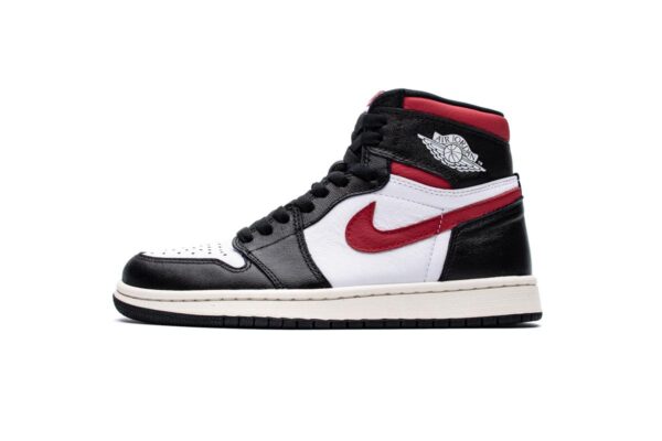 AIR JORDAN 1 RETRO HIGH OG “GYM RED”