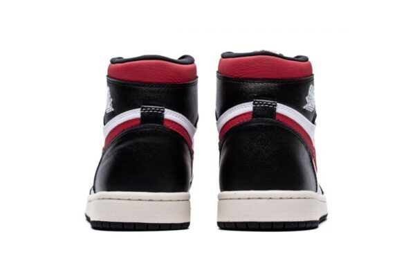 AIR JORDAN 1 RETRO HIGH OG “GYM RED” - Imagen 2