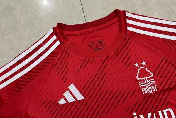 Camiseta Nottingham Forest 24-25 Local - Imagen 3