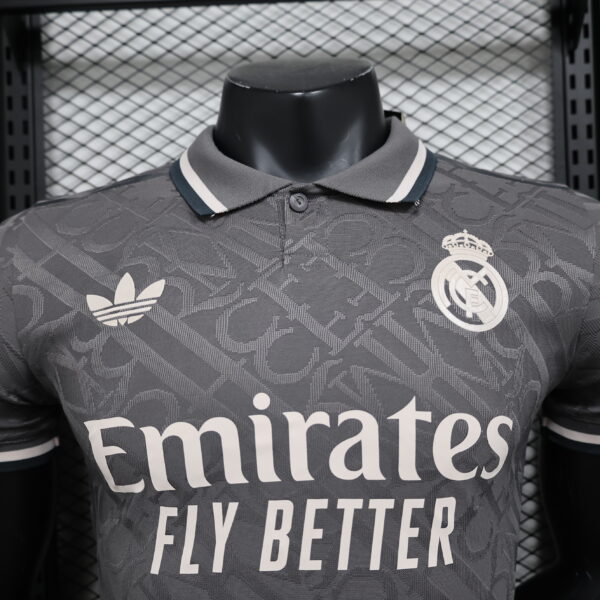 Camiseta Real Madrid player version 24-25 Third - Imagen 3