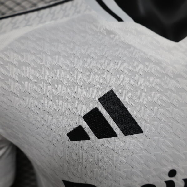 Camiseta Real Madrid player version 24-25 Local - Imagen 3