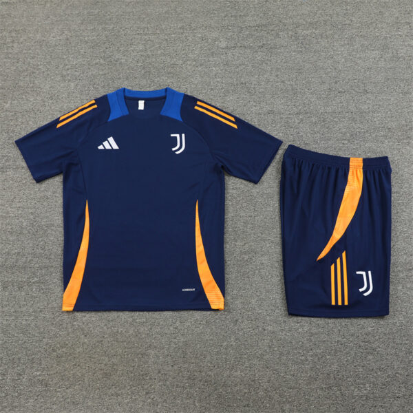 Conjunto entrenamiento corto Juventus 2