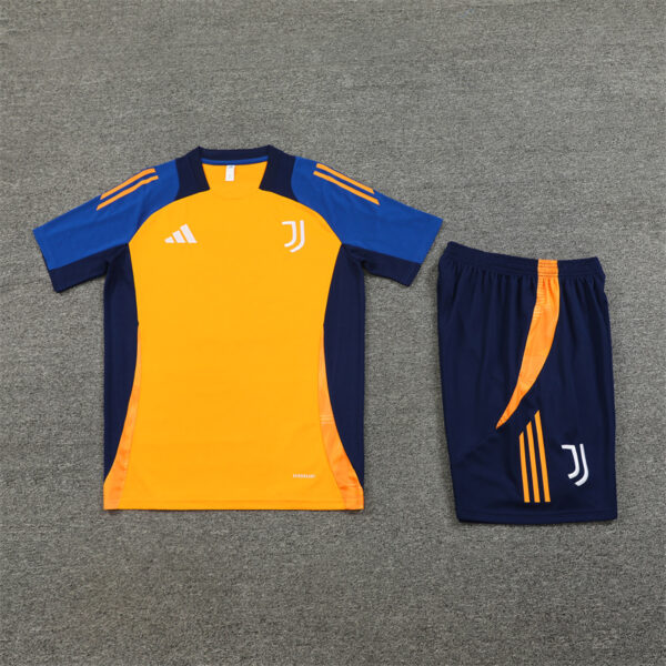 Conjunto entrenamiento corto Juventus 1