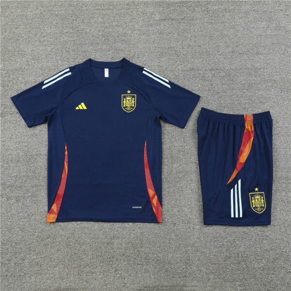 Conjunto entrenamiento corto España 3