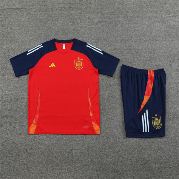 Conjunto entrenamiento corto España 2