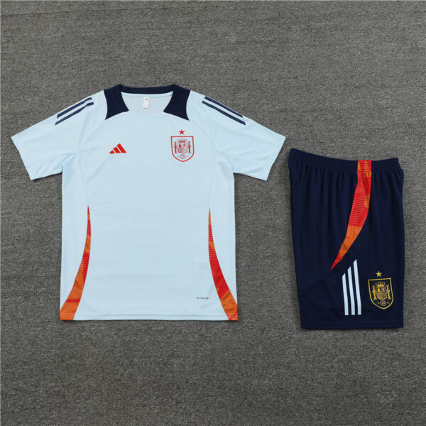 Conjunto entrenamiento corto España 1