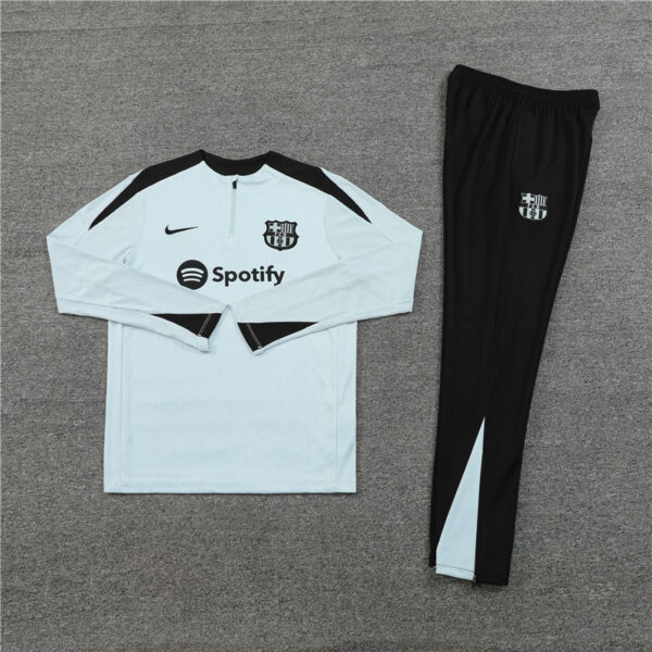 Conjunto entrenamiento largo Barcelona 1