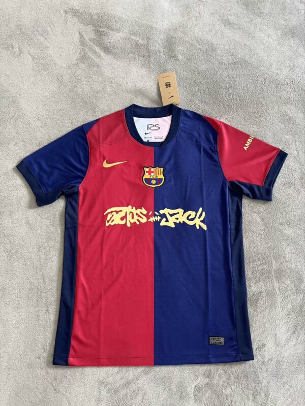 Camiseta Barcelona especial Travis Scott